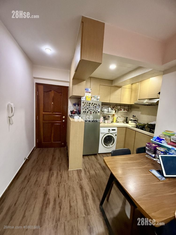 Union Plaza Sell 2 Bedrooms , 1 Bathroom 442 ft²