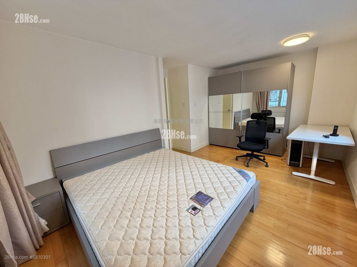 太古城 售盘 3 房 , 1 浴室 702 平方尺