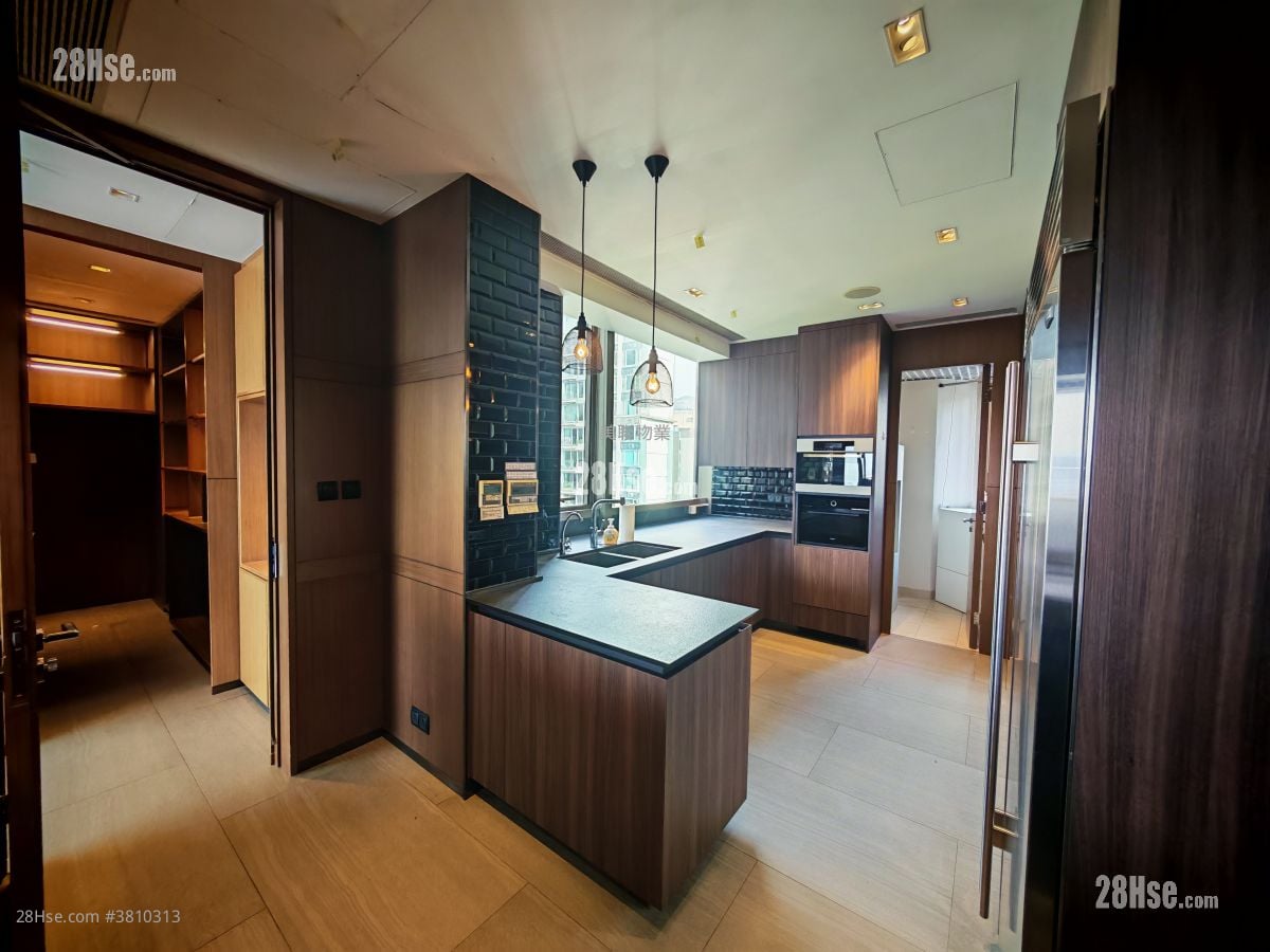 春晖8号 租盘 4 浴室 3,083 平方尺