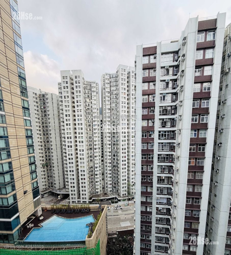 太古城 售盘 3 房 , 1 浴室 702 平方尺