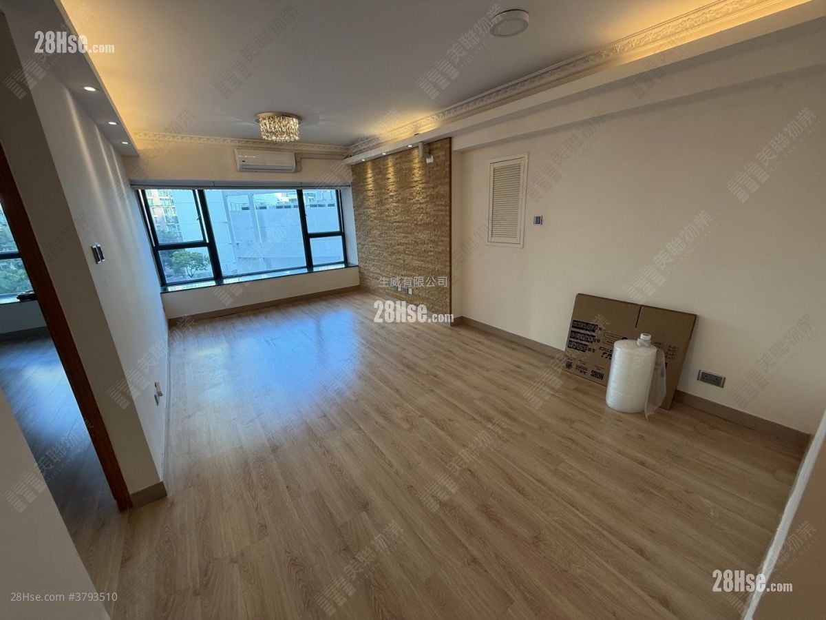 Baycrest Sell 2 Bedrooms , 1 Bathroom 601 ft²