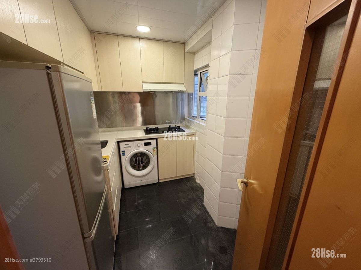 Baycrest Sell 2 Bedrooms , 1 Bathroom 601 ft²