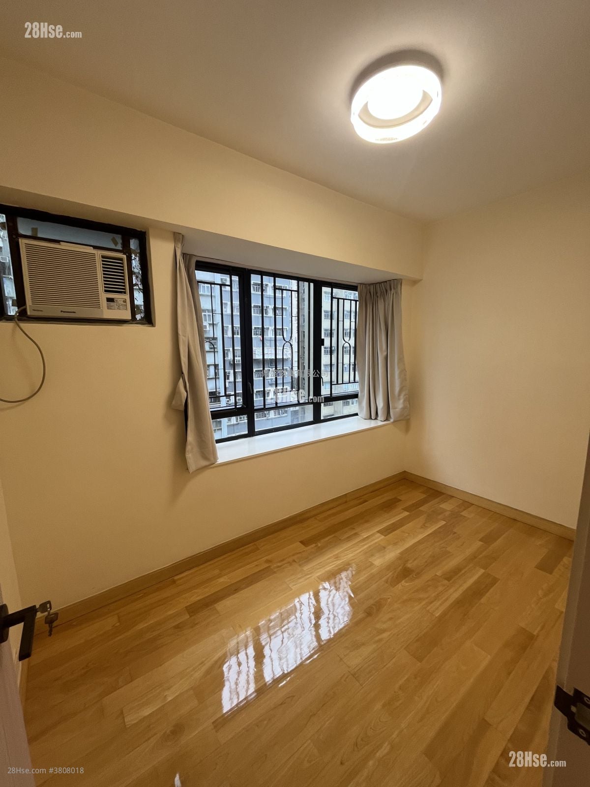 樂嘉中心 租盤 3 房 , 1 浴室 537 平方呎