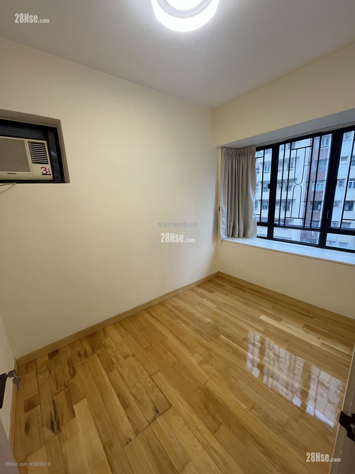 樂嘉中心 租盤 3 房 , 1 浴室 537 平方呎