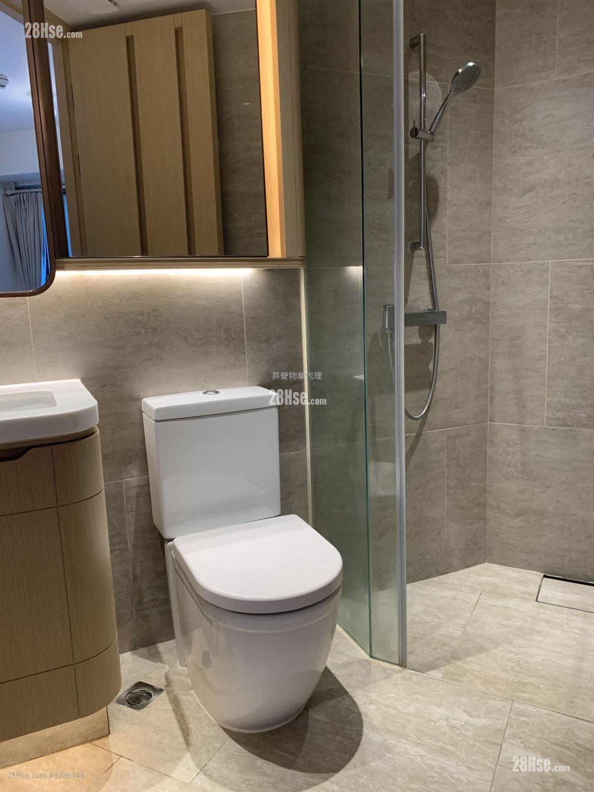 环海东岸 租盘 1 房 307 平方尺