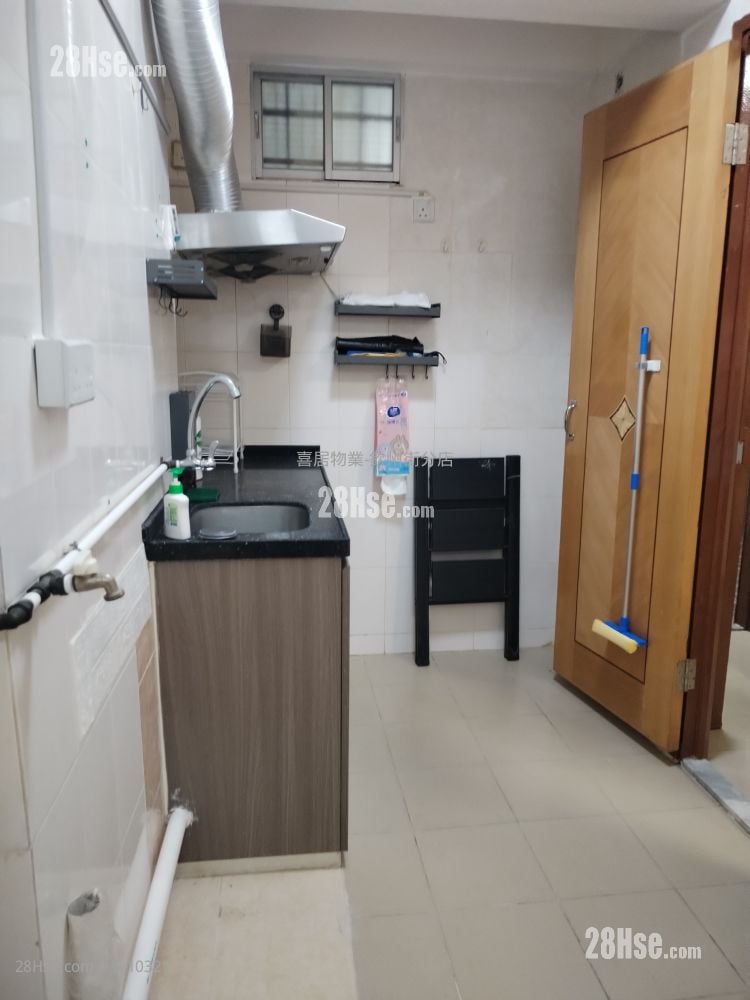Hong Ning Building Rental 2 Bedrooms , 1 Bathroom 330 ft²