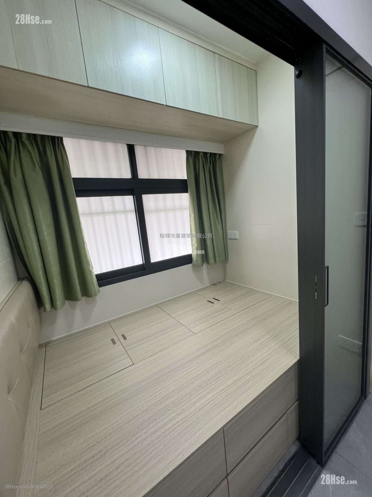 Lee Shing Mansion Rental 180 ft²