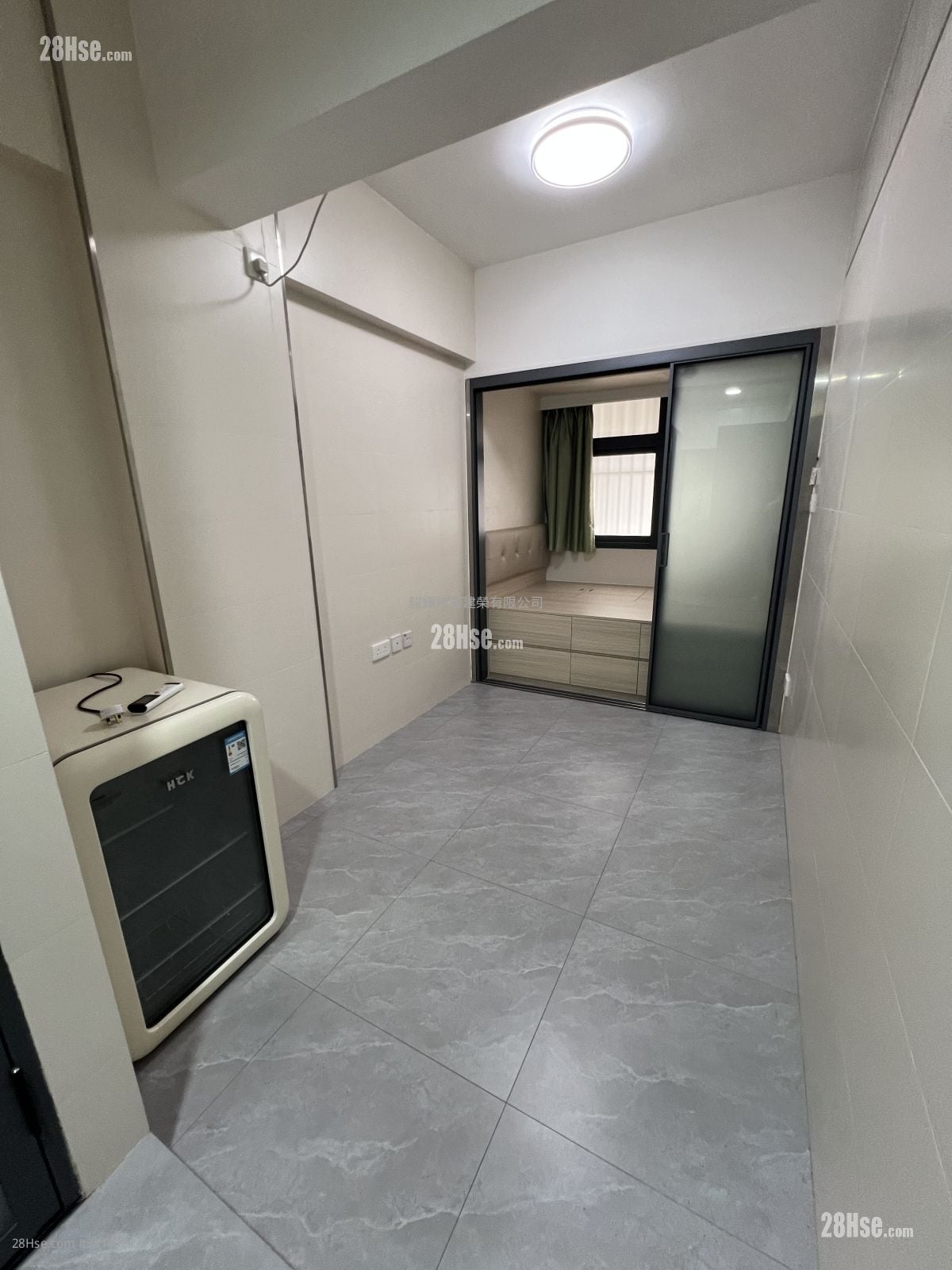 Lee Shing Mansion Rental 180 ft²