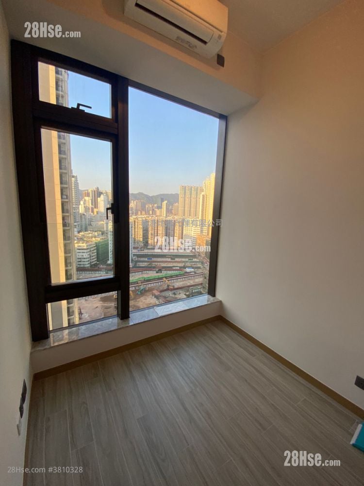 The Vantage Sell 1 Bedroom , 1 Bathroom 268 ft²