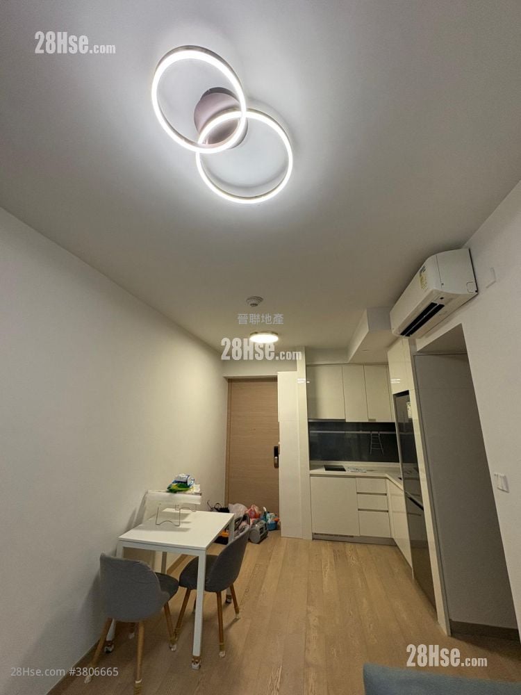 Solaria Rental 2 Bedrooms , 1 Bathroom 461 ft²