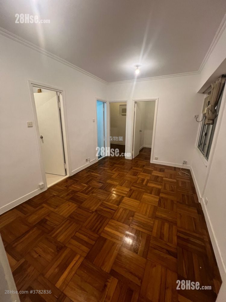 海新大厦 租盘 2 房 , 1 浴室 326 平方尺