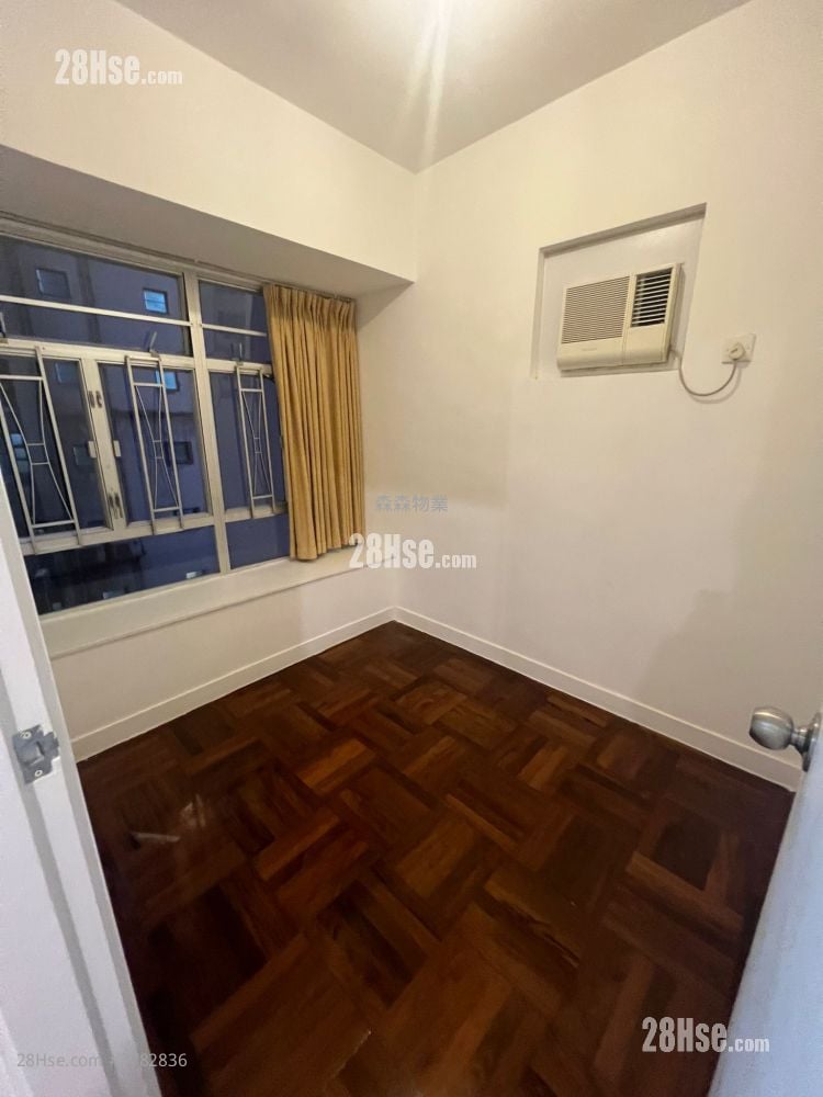 海新大厦 租盘 2 房 , 1 浴室 326 平方尺