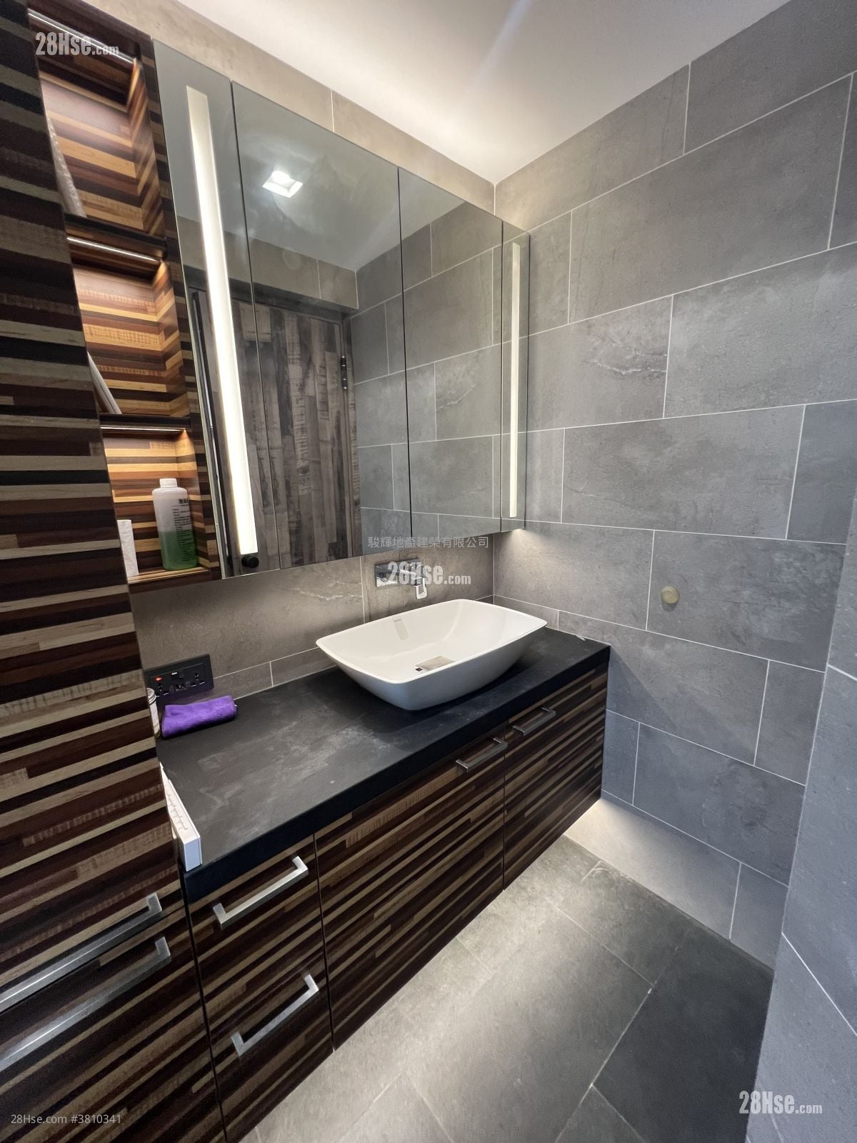 富利来大厦 租盘 1 房 , 1 浴室 238 平方尺