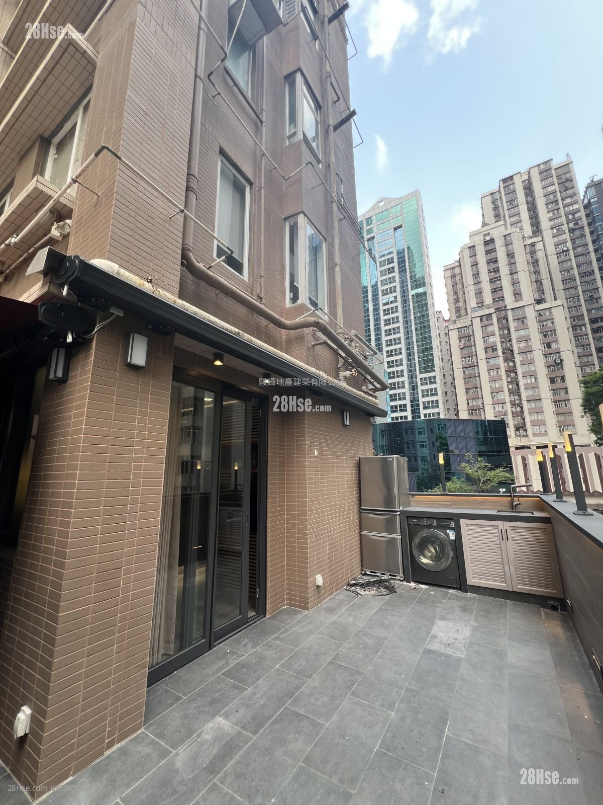 富利来大厦 租盘 1 房 , 1 浴室 238 平方尺