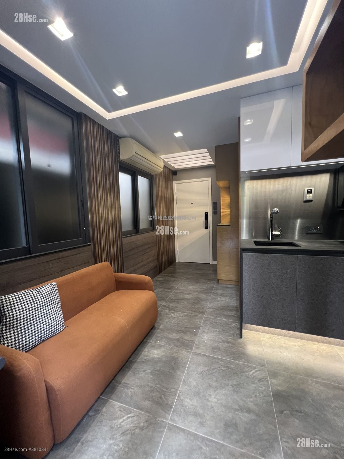 富利来大厦 租盘 1 房 , 1 浴室 238 平方尺