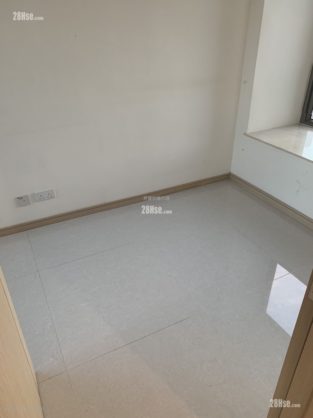 Viva Rental 1 Bedroom 331 ft²