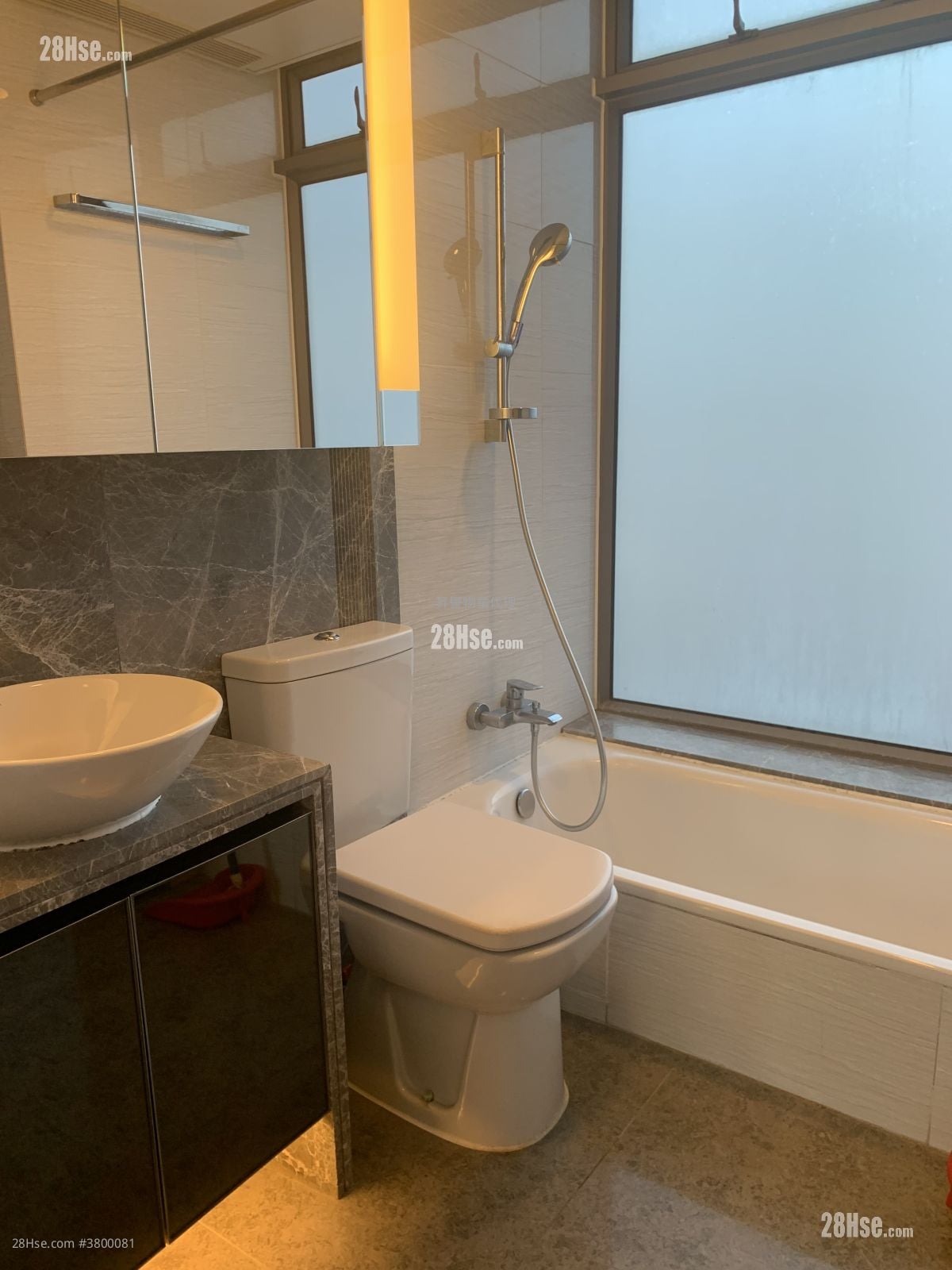 Viva Rental 1 Bedroom 331 ft²