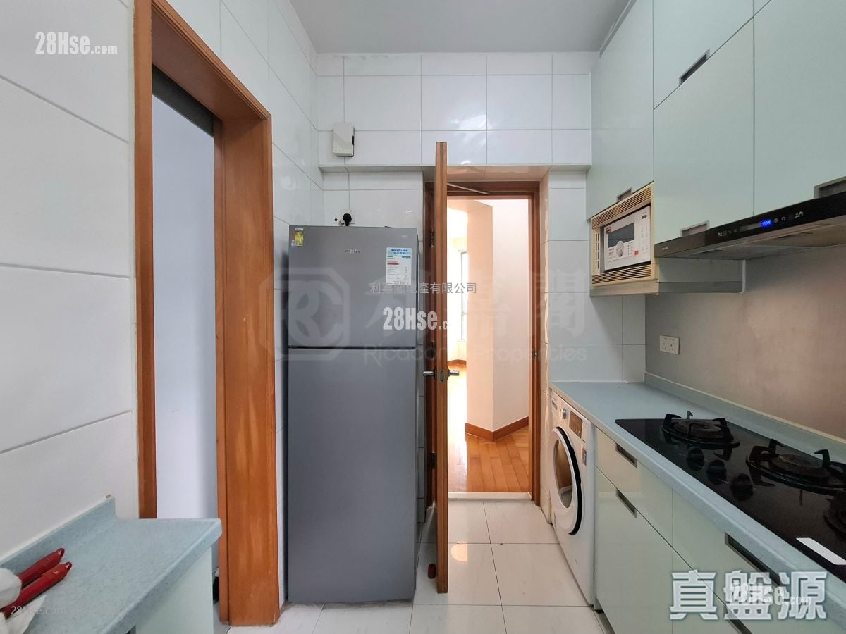 蓝天海岸 售盘 3 房 , 2 浴室 781 平方尺