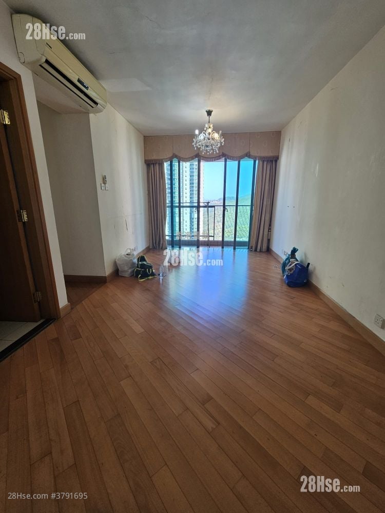 The Grandiose Rental 3 Bedrooms , 1 Bathroom 619 ft²