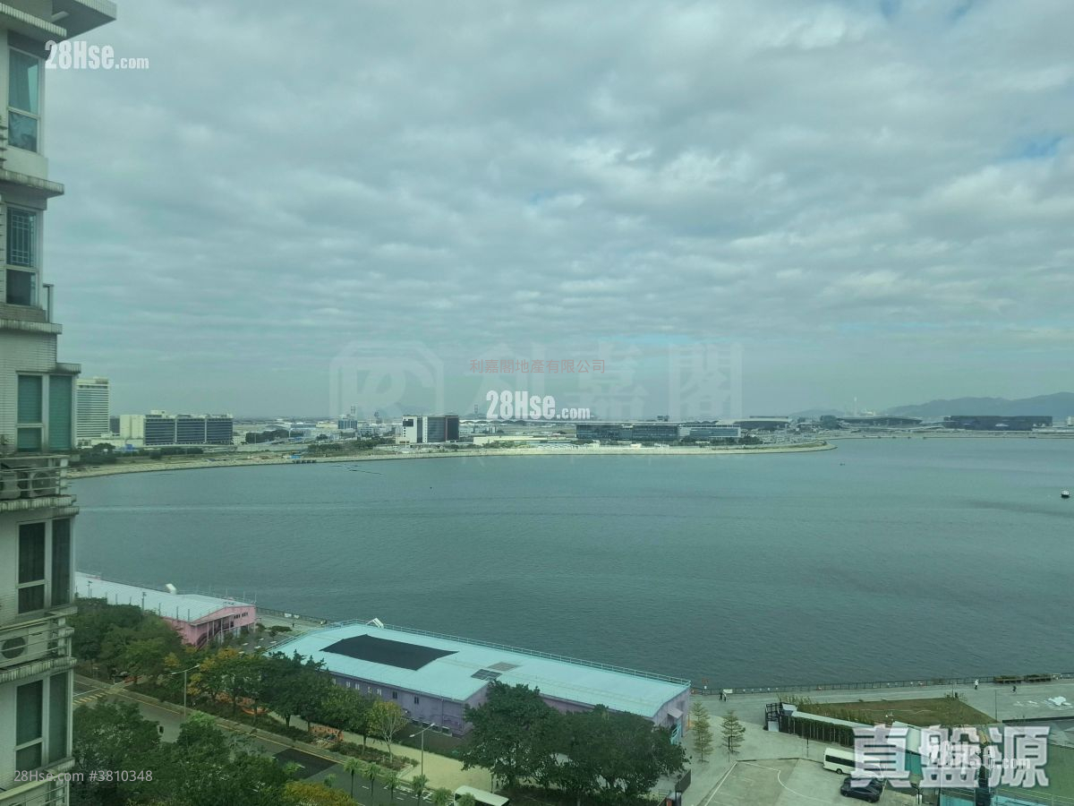 Coastal Skyline Sell 3 Bedrooms , 2 Bathrooms 749 ft²