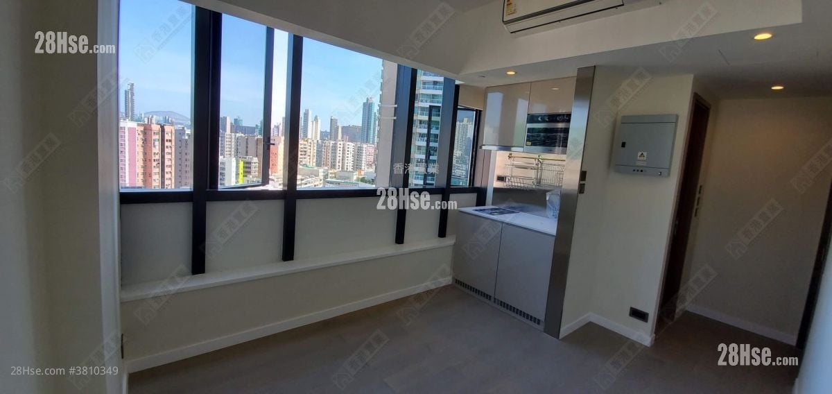 Enchantee Sell Studio , 1 Bathroom 177 ft²