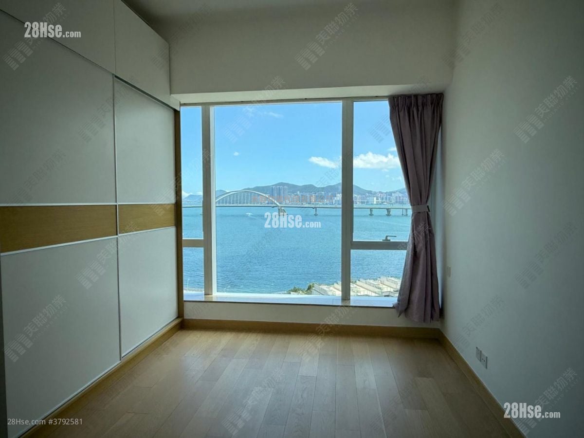 Monterey Rental 3 Bedrooms , 2 Bathrooms 887 ft²