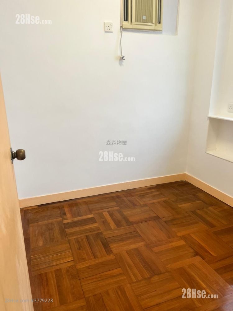 明威大厦 租盘 3 房 , 1 浴室 457 平方尺