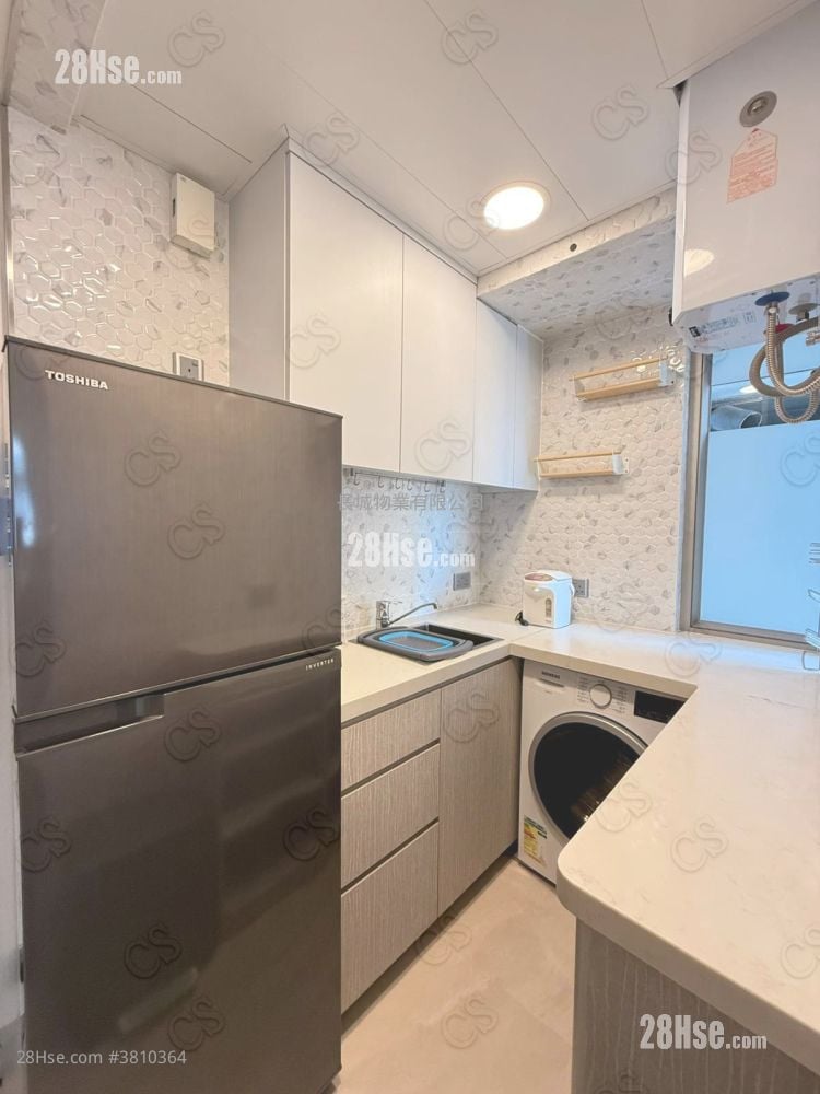 嘉荣大厦 租盘 2 房 , 1 浴室 325 平方尺