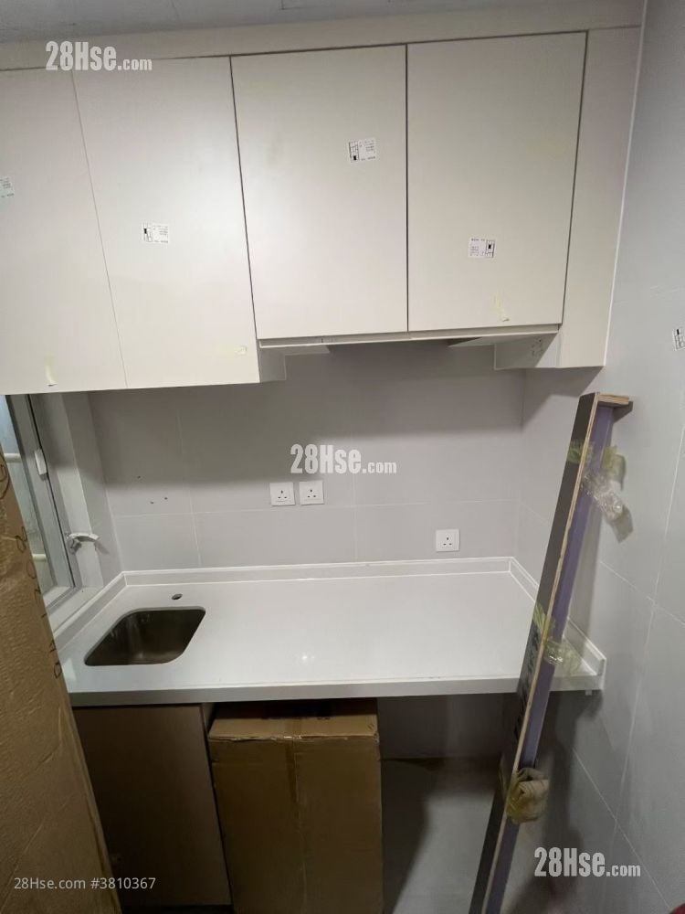 208 Kowloon City Road Rental 2 Bedrooms , 1 Bathroom 300 ft²