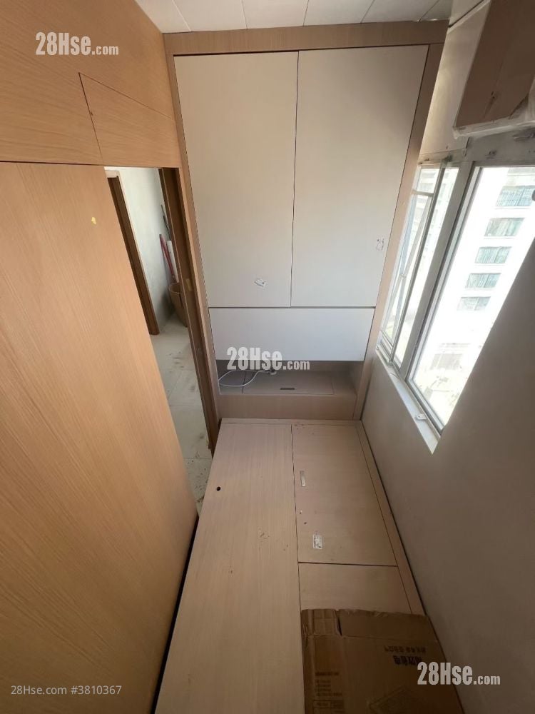 208 Kowloon City Road Rental 2 Bedrooms , 1 Bathroom 300 ft²