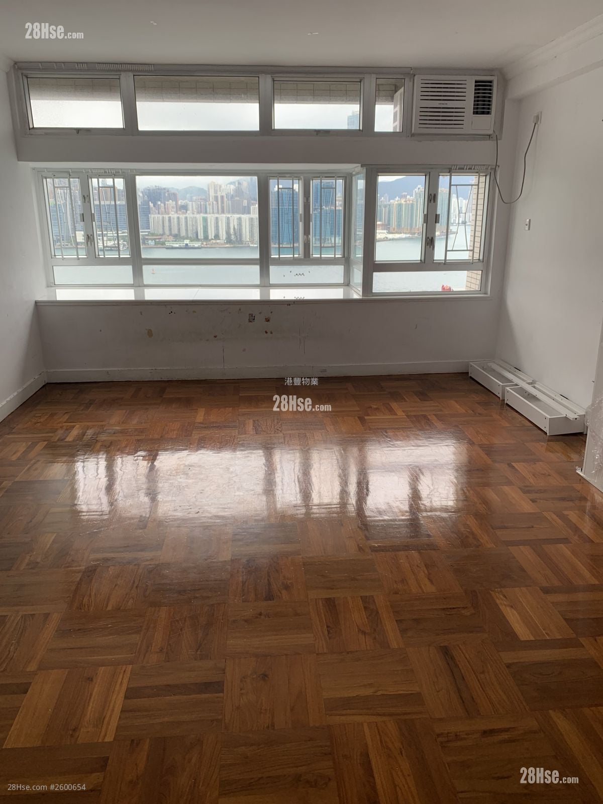 和富中心 租盘 3 房 , 2 浴室 1,308 平方尺