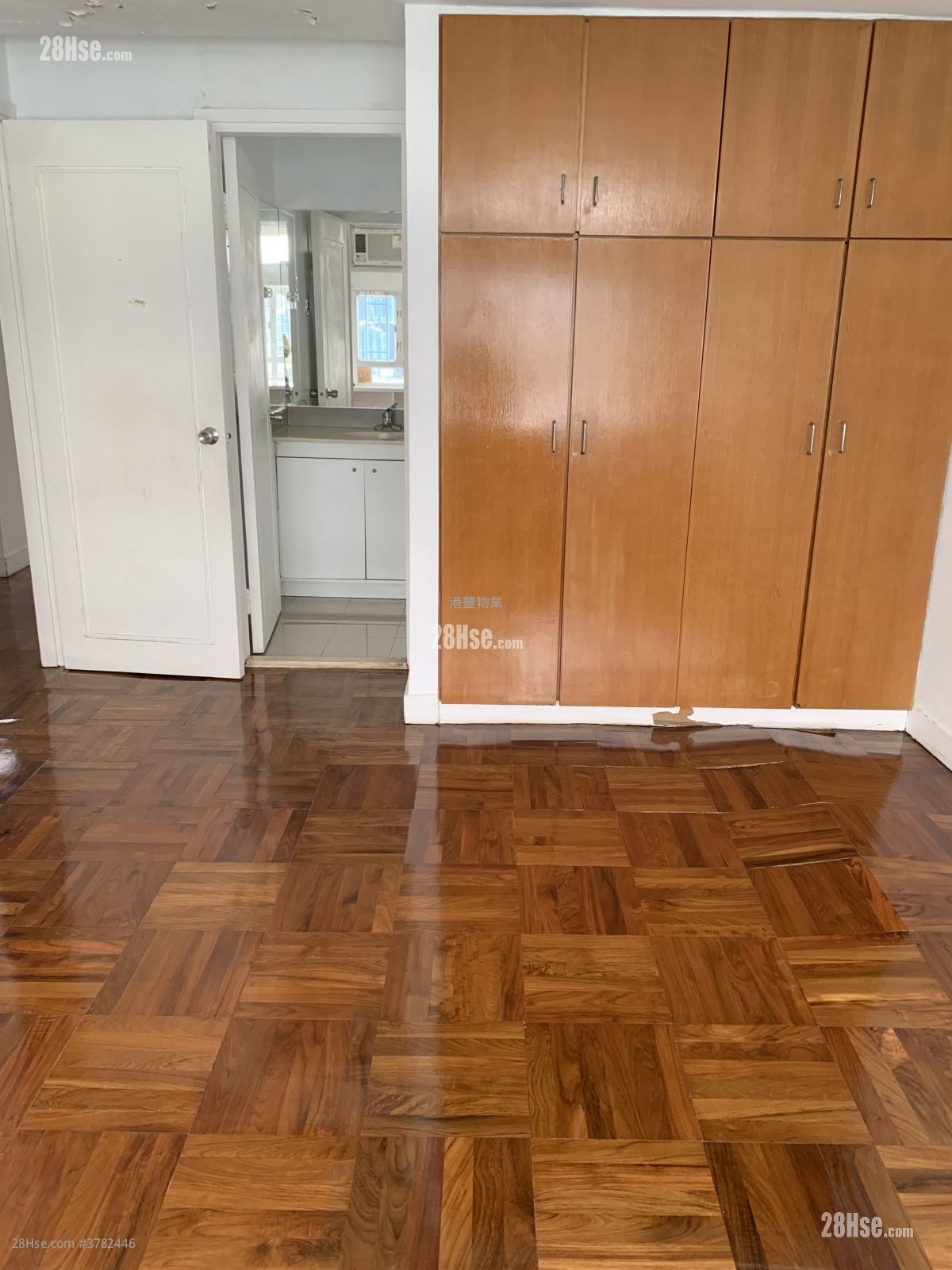 和富中心 租盘 3 房 , 2 浴室 1,308 平方尺