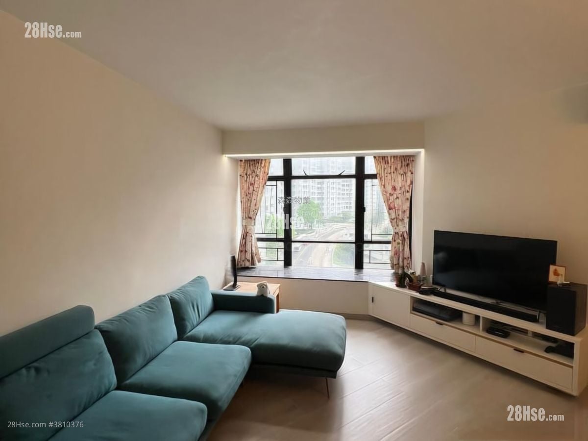 Kornhill Sell 3 Bedrooms , 2 Bathrooms 685 ft²