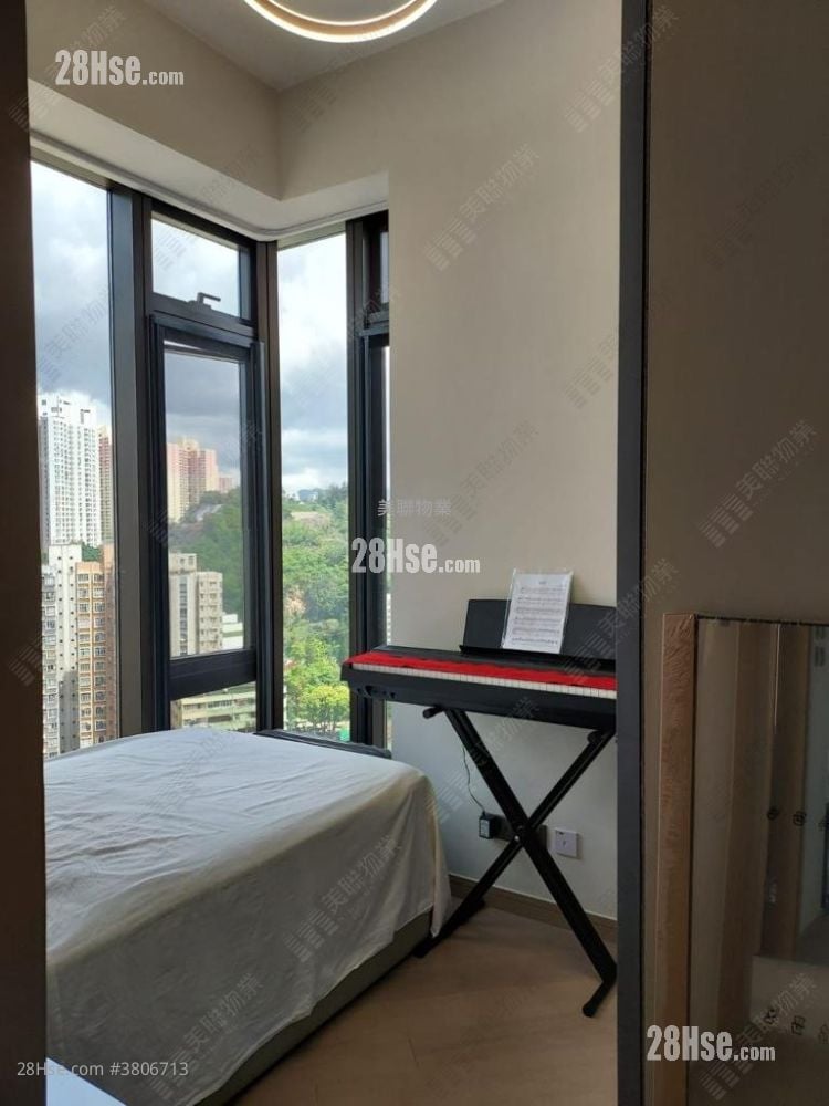 The Vantage Sell 2 Bedrooms 381 ft²