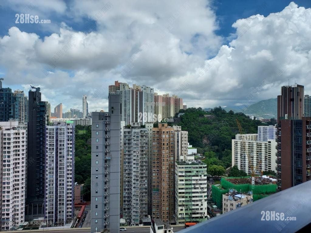 The Vantage Sell 2 Bedrooms 381 ft²