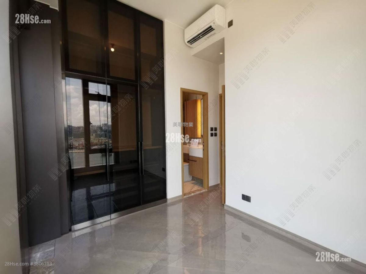 The Vantage Sell 2 Bedrooms 381 ft²