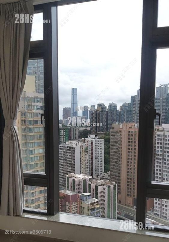 The Vantage Sell 2 Bedrooms 381 ft²