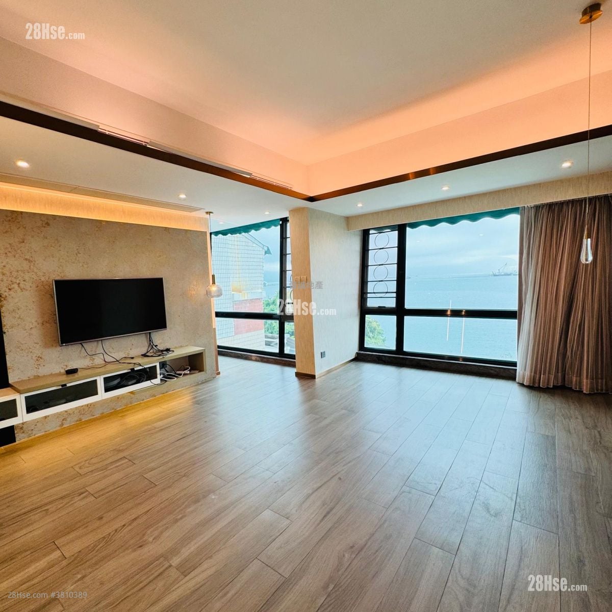 Aquamarine Garden Sell 4 Bedrooms , 4 Bathrooms 1,481 ft²