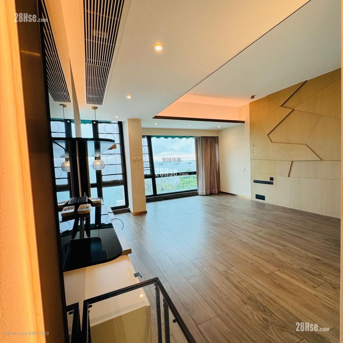 Aquamarine Garden Sell 4 Bedrooms , 4 Bathrooms 1,481 ft²