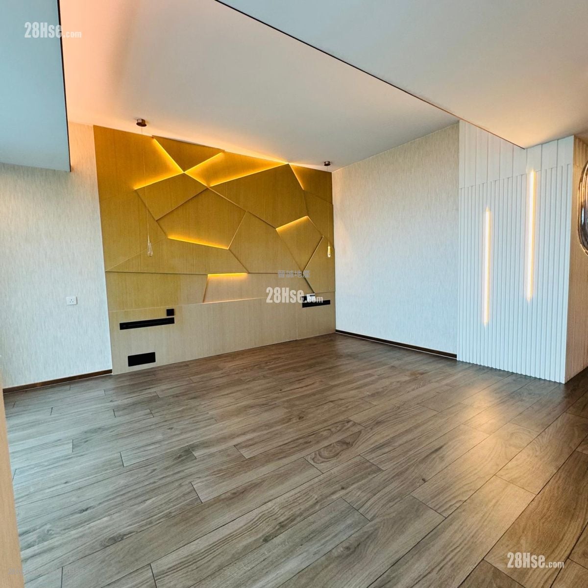 Aquamarine Garden Sell 4 Bedrooms , 4 Bathrooms 1,481 ft²