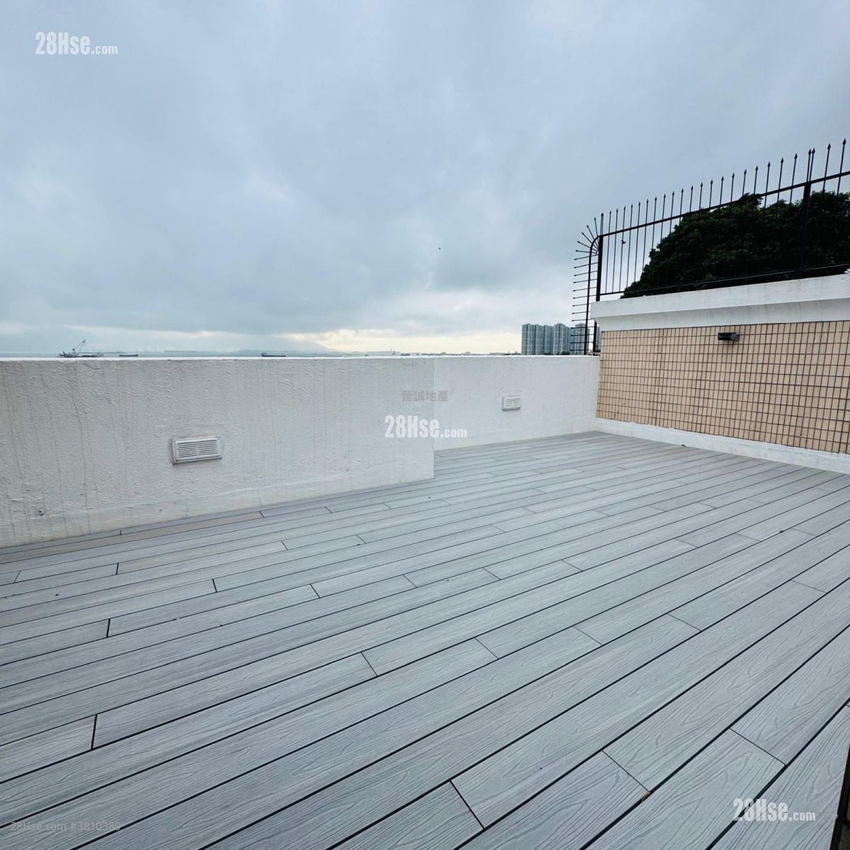 Aquamarine Garden Sell 4 Bedrooms , 4 Bathrooms 1,481 ft²