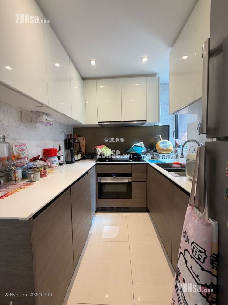 The Bloomsway Sell 3 Bedrooms , 2 Bathrooms 839 ft²