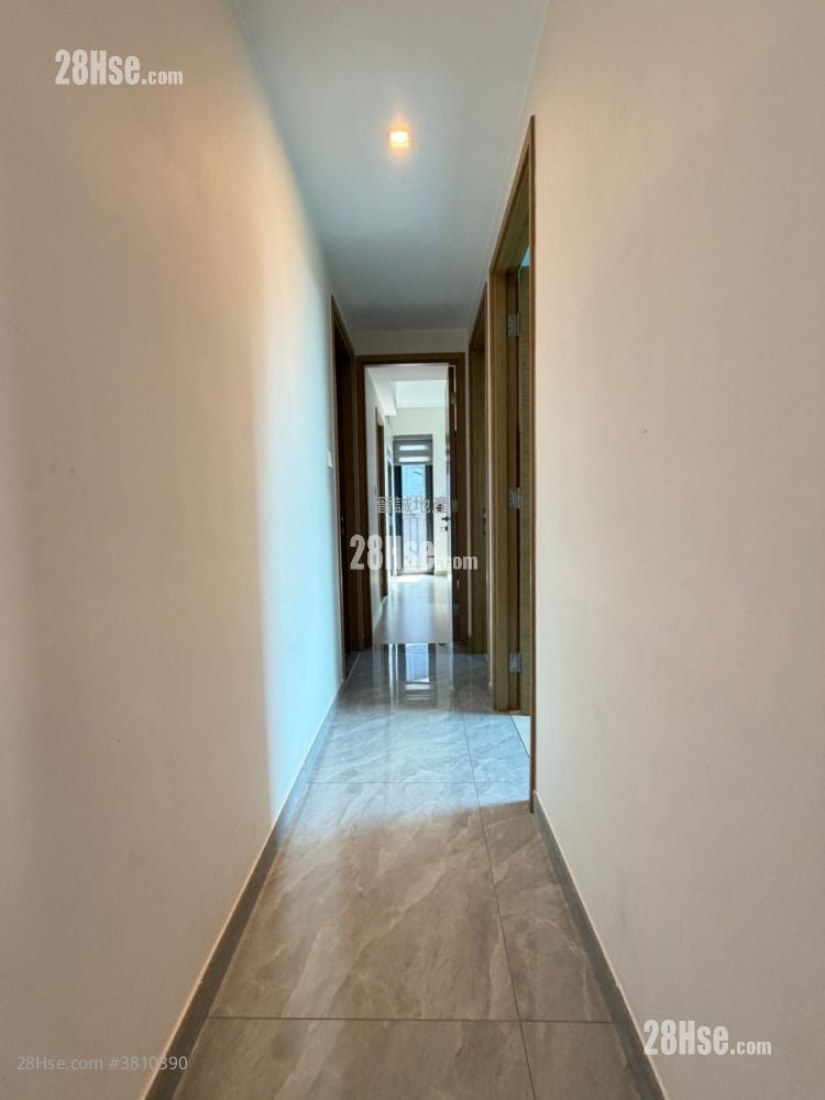 The Bloomsway Sell 3 Bedrooms , 2 Bathrooms 839 ft²