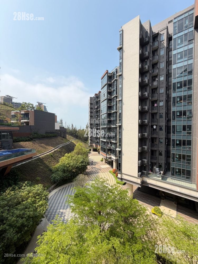 The Bloomsway Sell 3 Bedrooms , 2 Bathrooms 839 ft²