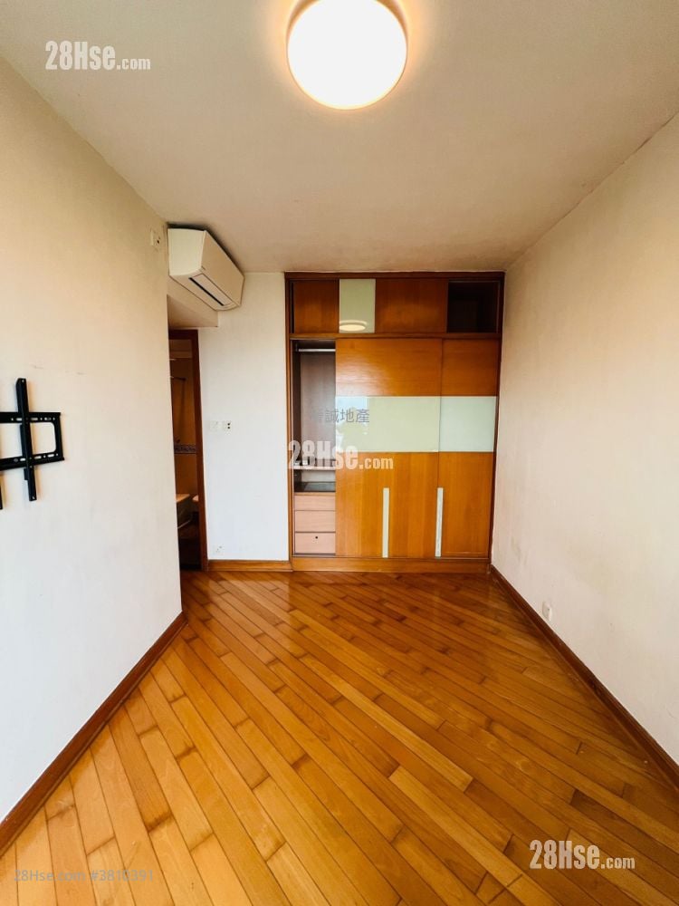 Aegean Coast Sell 4 Bedrooms , 3 Bathrooms 811 ft²