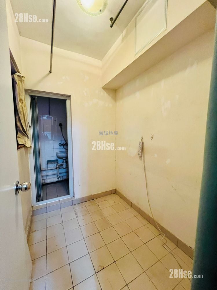 Aegean Coast Sell 4 Bedrooms , 3 Bathrooms 811 ft²