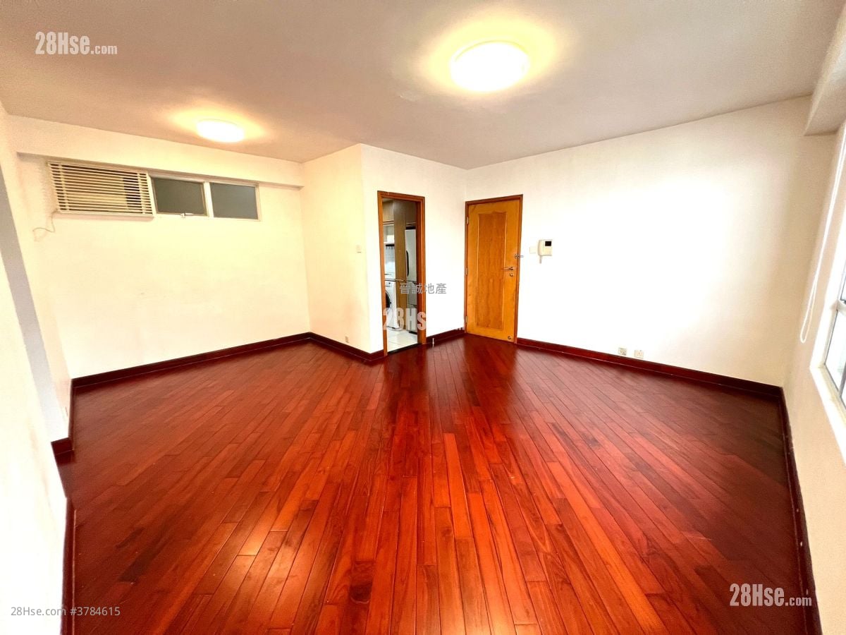 Hong Kong Garden Sell 3 Bedrooms , 2 Bathrooms 792 ft²