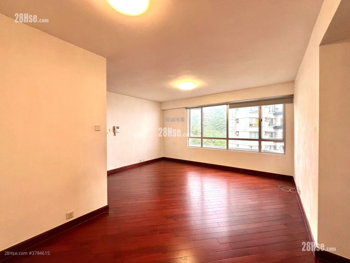 Hong Kong Garden Sell 3 Bedrooms , 2 Bathrooms 792 ft²