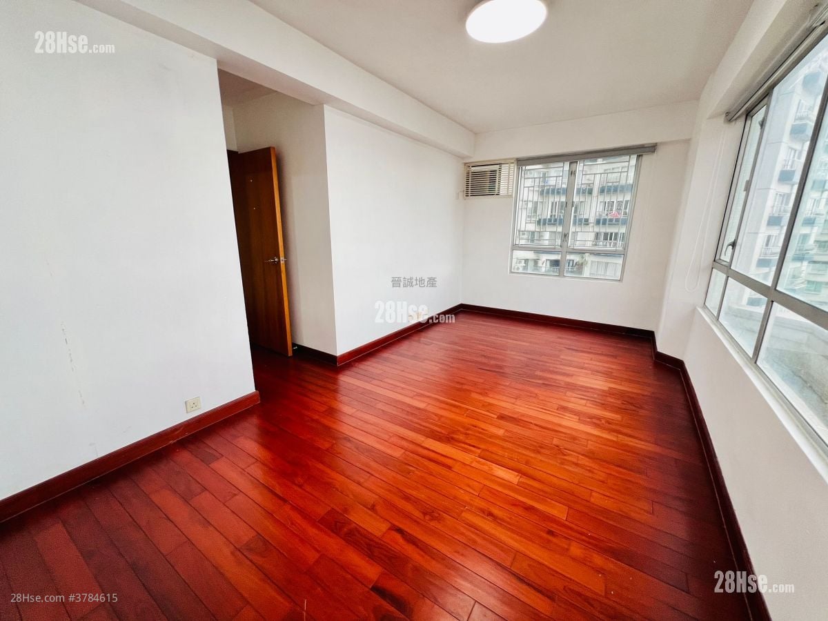 Hong Kong Garden Sell 3 Bedrooms , 2 Bathrooms 792 ft²