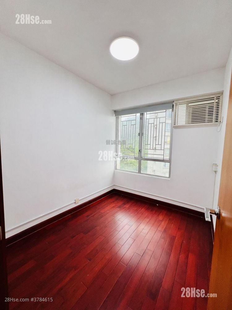 Hong Kong Garden Sell 3 Bedrooms , 2 Bathrooms 792 ft²